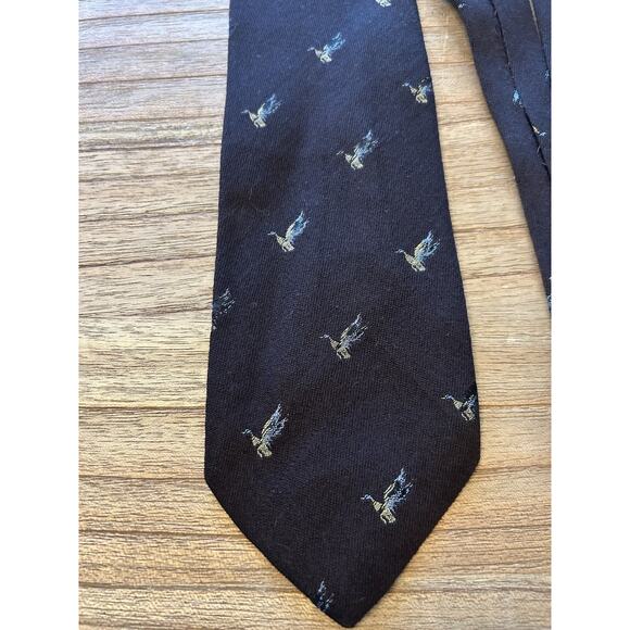 Vintage Men’s Italian Navy Tie 3.75” Flying Ducks Kasmir Wool Silk Blend Hunting - Picture 10 of 13